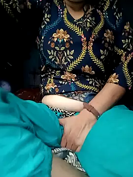 Snapshot of gunjan22 chatting on 12/12/24, 08:14 gunjan22 online show from 12/12/24, 08:14