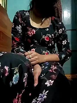 Snapshot of gunjan22 chatting on 12/29/24, 07:39 gunjan22 online show from 12/29/24, 07:39