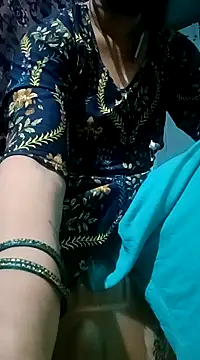 Snapshot of gunjan22 chatting on 01/03/25, 04:16 gunjan22 online show from 01/03/25, 04:16