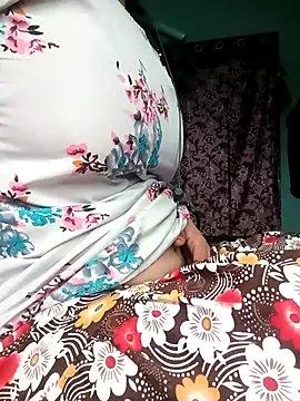 Snapshot of gunjan22 chatting on 10/09/25, 06:22 gunjan22 online show from 10/09/25, 06:22