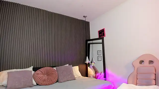 Snapshot of Axel_brunette1 chatting on 02/03/26, 08:03 Axel brunette1 online show from 02/03/26, 08:03