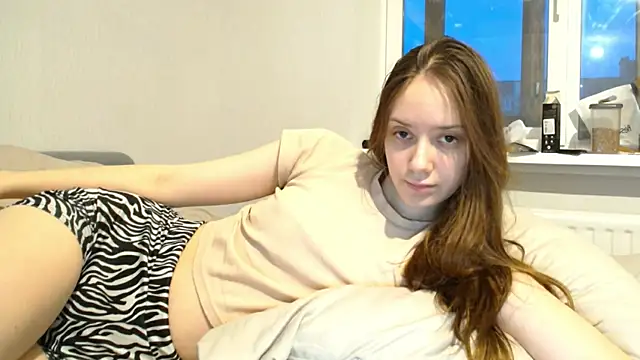 Snapshot of Irma-Bennet chatting on 11/16/25, 02:00 Irma-Bennet online show from 11/16/25, 02:00