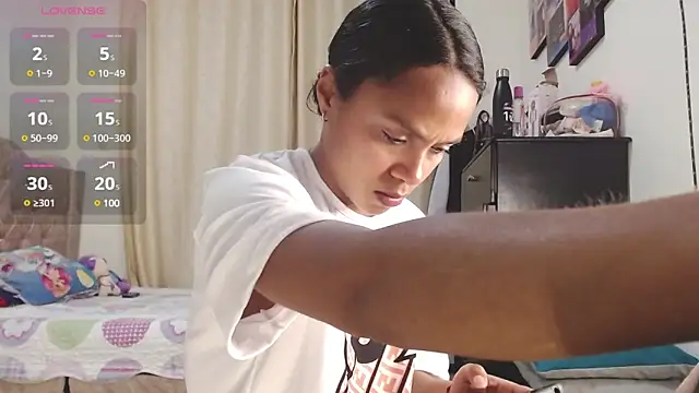 Samary thomas online show from 12/12/24, 01:10