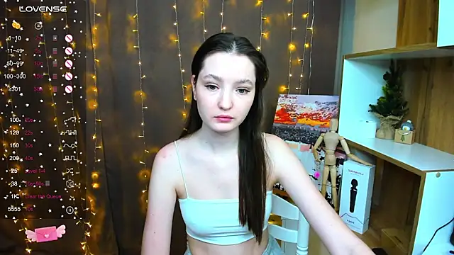 Fairyy Moon online show from 12/15/24, 10:50