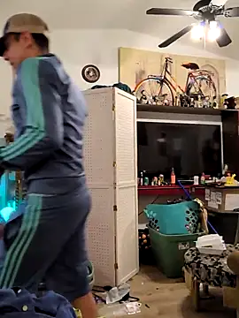 Amirkhai online show from 12/17/25, 05:13