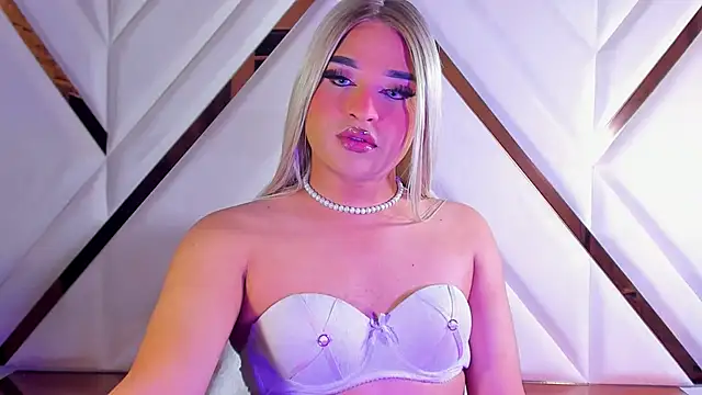 Elody Preysler69 online show from 03/18/25, 04:15