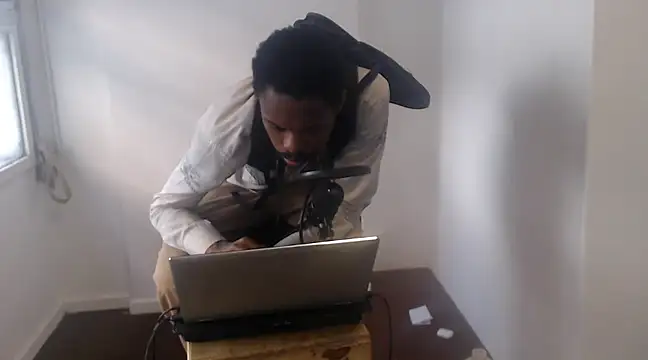 Snapshot of Mastertopdome chatting on 01/04/25, 06:09 Mastertopdome online show from 01/04/25, 06:09