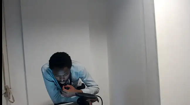 Snapshot of Mastertopdome chatting on 02/07/25, 10:52 Mastertopdome online show from 02/07/25, 10:52