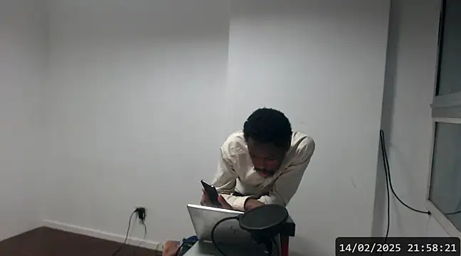 Snapshot of Mastertopdome chatting on 02/15/25, 12:59 Mastertopdome online show from 02/15/25, 12:59