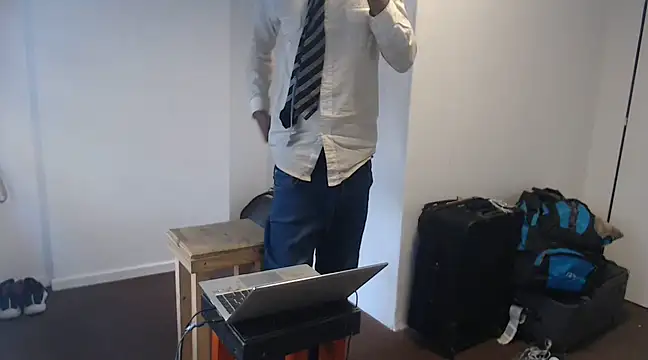 Snapshot of Mastertopdome chatting on 03/13/25, 02:01 Mastertopdome online show from 03/13/25, 02:01