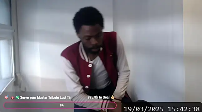 Snapshot of Mastertopdome chatting on 03/19/25, 06:44 Mastertopdome online show from 03/19/25, 06:44