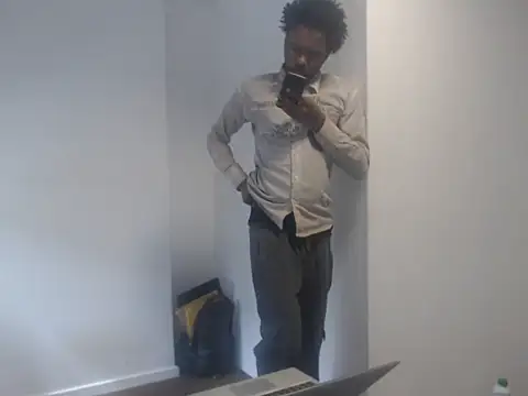 Snapshot of Mastertopdome chatting on 11/07/25, 12:38 Mastertopdome online show from 11/07/25, 12:38