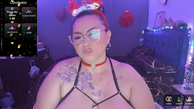 Ivonnee   online show from 12/18/24, 07:15