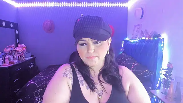 Ivonnee   online show from 12/19/24, 03:40