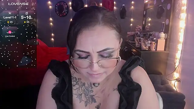 Ivonnee   online show from 03/02/25, 05:23