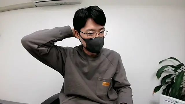 Snapshot of TakuryuJPN chatting on 12/09/24, 09:58 TakuryuJPN online show from 12/09/24, 09:58