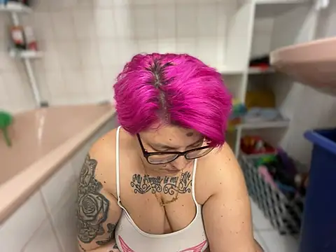 Snapshot of SunshineLexi chatting on 02/16/25, 09:15 SunshineLexi online show from 02/16/25, 09:15