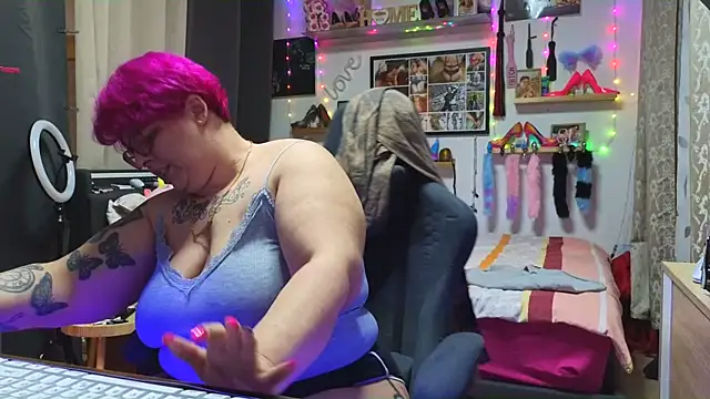 Snapshot of SunshineLexi chatting on 03/02/25, 07:02 SunshineLexi online show from 03/02/25, 07:02