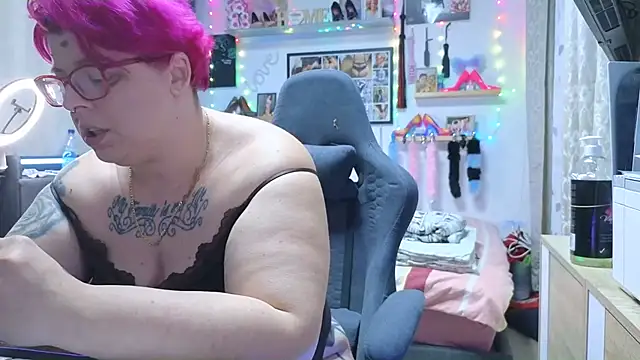 Snapshot of SunshineLexi chatting on 03/12/25, 07:38 SunshineLexi online show from 03/12/25, 07:38