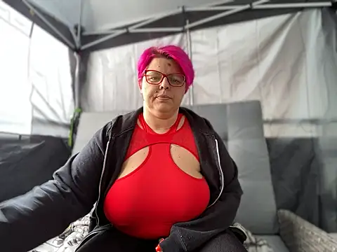 Snapshot of SunshineLexi chatting on 03/15/25, 09:09 SunshineLexi online show from 03/15/25, 09:09