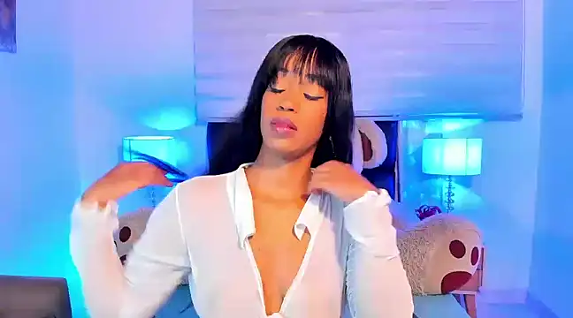 Snapshot of IsabelaRoss chatting on 03/05/25, 08:10 IsabelaRoss online show from 03/05/25, 08:10