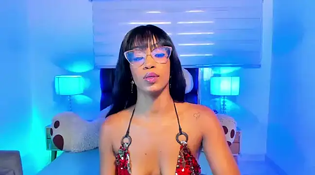 Snapshot of IsabelaRoss chatting on 03/08/25, 08:03 IsabelaRoss online show from 03/08/25, 08:03