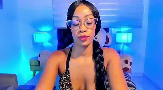 Snapshot of IsabelaRoss chatting on 03/19/25, 07:27 IsabelaRoss online show from 03/19/25, 07:27