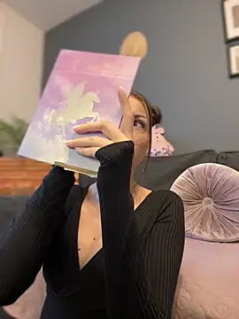 Mia Ethan online show from 02/12/25, 06:40