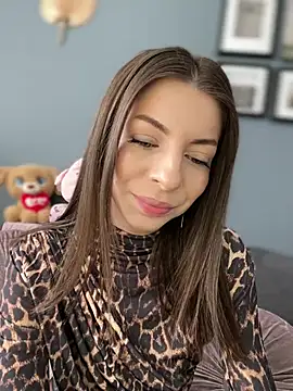 Mia Ethan online show from 02/21/25, 07:56