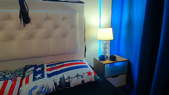 jescaoporto4 online show from 03/21/25, 08:08