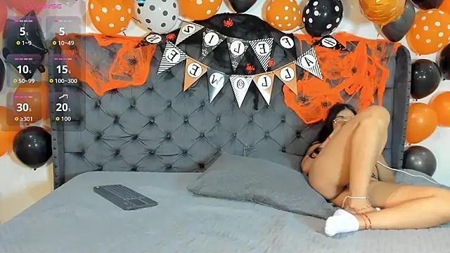  maria foxx  online show from 10/14/25, 07:47