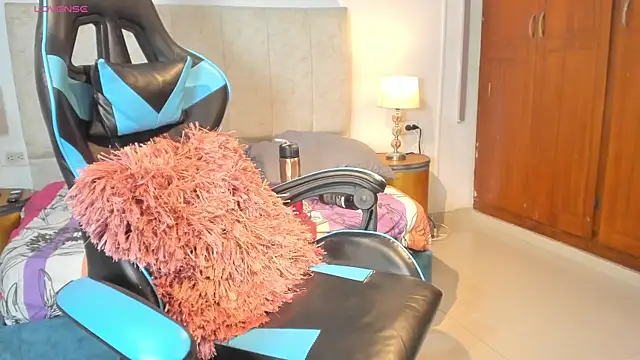  maria foxx  online show from 03/26/26, 05:07