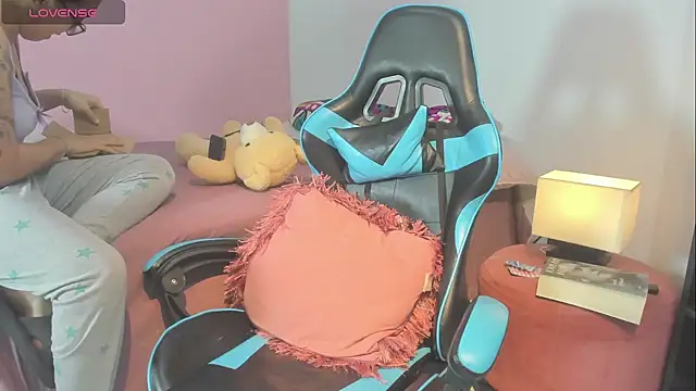  maria foxx  online show from 06/19/26, 04:55