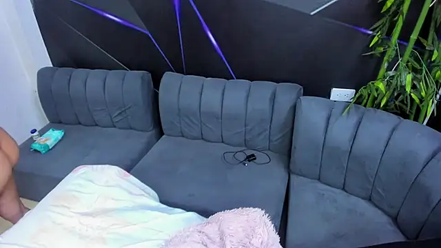 playsgirlhot online show from 09/10/25, 02:17