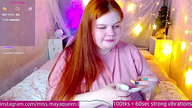 Snapshot of missmaya_l chatting on 12/27/24, 07:35 missmaya l online show from 12/27/24, 07:35