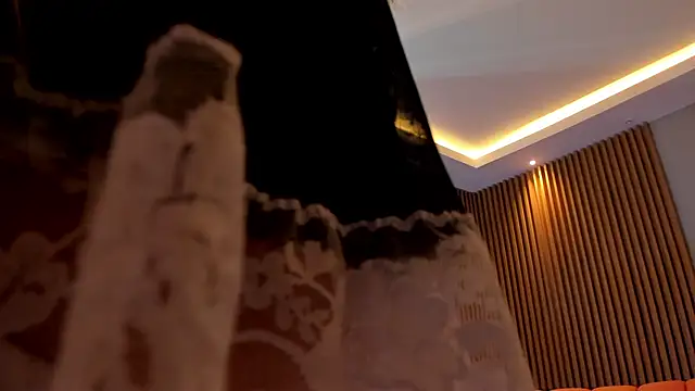 Eilin clio online show from 02/20/25, 12:25