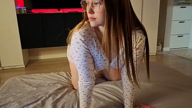 endlesssoffi online show from 10/17/25, 07:05