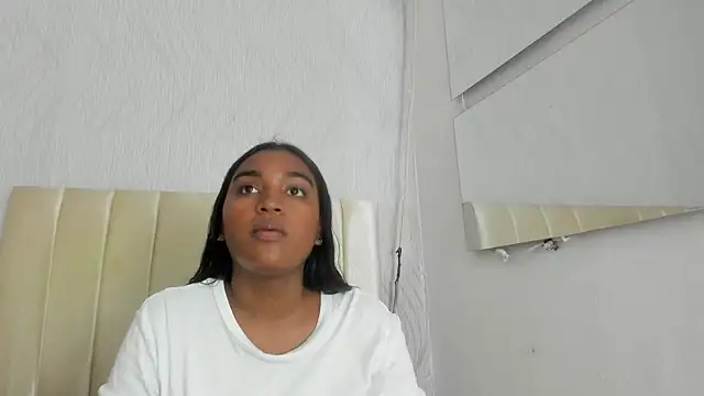 Snapshot of kayna_gomez chatting on 04/22/26, 07:15 kayna gomez online show from 04/22/26, 07:15