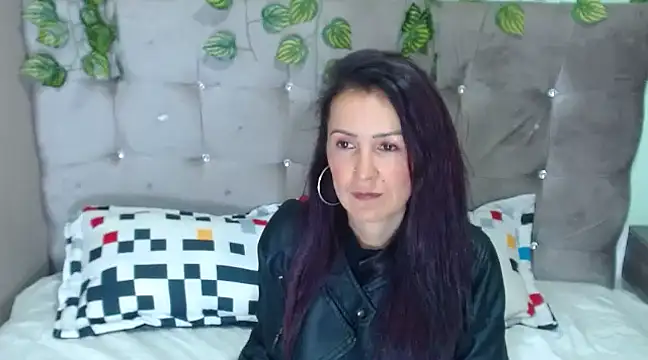 saray hot202cl online show from 01/05/25, 02:38