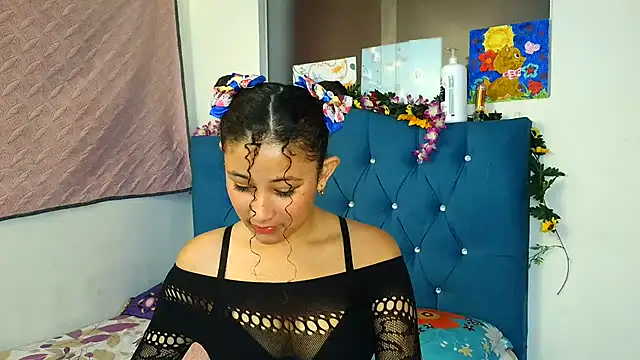 Milkdulce1 online show from 03/23/26, 04:22