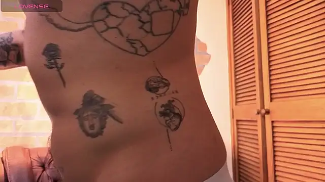 Dylanstonne online show from 12/04/25, 09:01