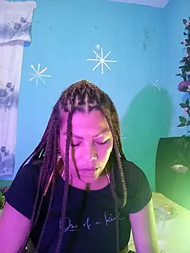 dulcesilvana10 online show from 12/10/24, 07:54