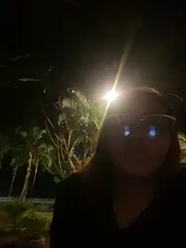 lindsayhoffman18 online show from 12/11/24, 02:30