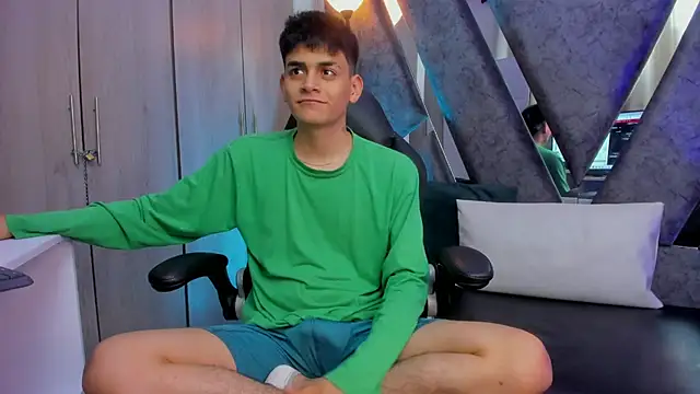 Yef Thin online show from 10/25/25, 03:14