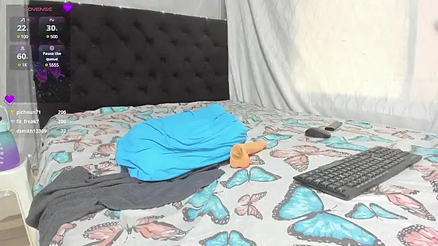 emi henao online show from 02/22/25, 07:36