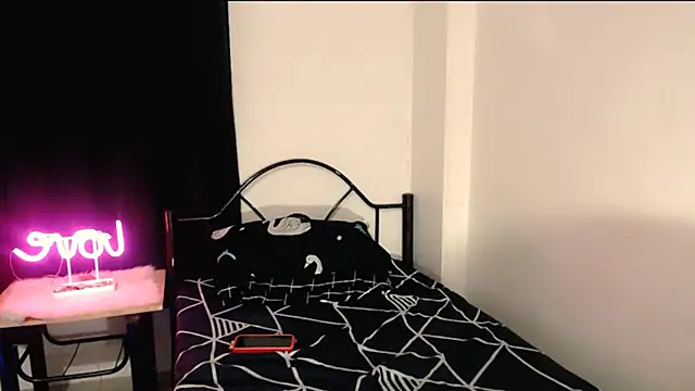 Nathalie Heartxoxo69 online show from 02/07/26, 06:55