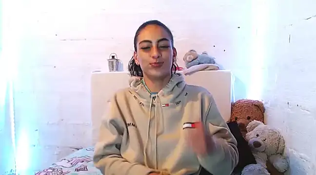 Snapshot of kendall-storm chatting on 02/11/25, 02:57 kendall-storm online show from 02/11/25, 02:57