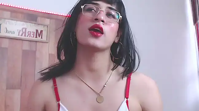 Raven Whisper online show from 12/24/24, 07:44