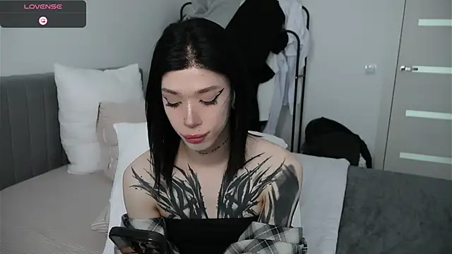 Snapshot of Dasha_M chatting on 07/18/26, 01:48 Dasha M online show from 07/18/26, 01:48