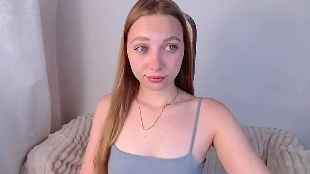 Snapshot of bellaa_love_ chatting on 06/16/26, 12:13 bellaa love online show from 06/16/26, 12:13